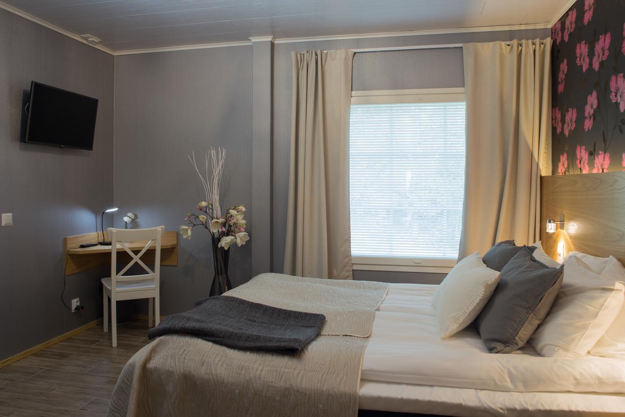 Joensuun Tilan Paeaerakennus Bed & Breakfast Soderkulla  Exterior photo